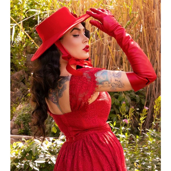 Southern Gothic Bustier - Picture 3 of 6